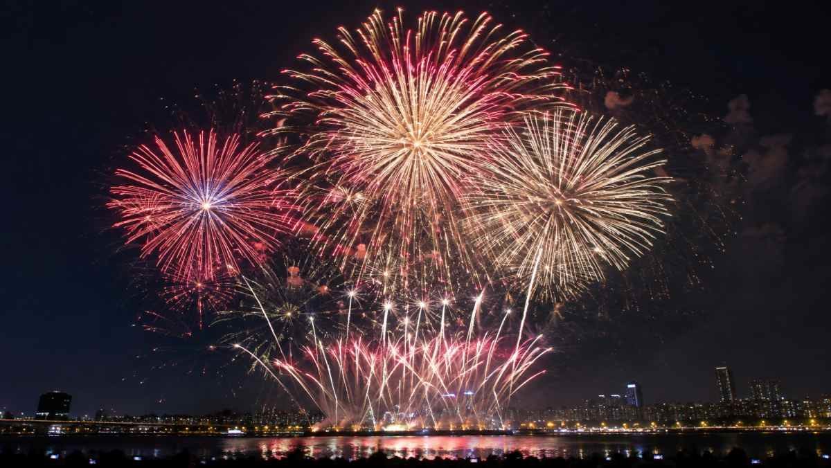 불꽃축제 이미지 / AI 생성 이미지