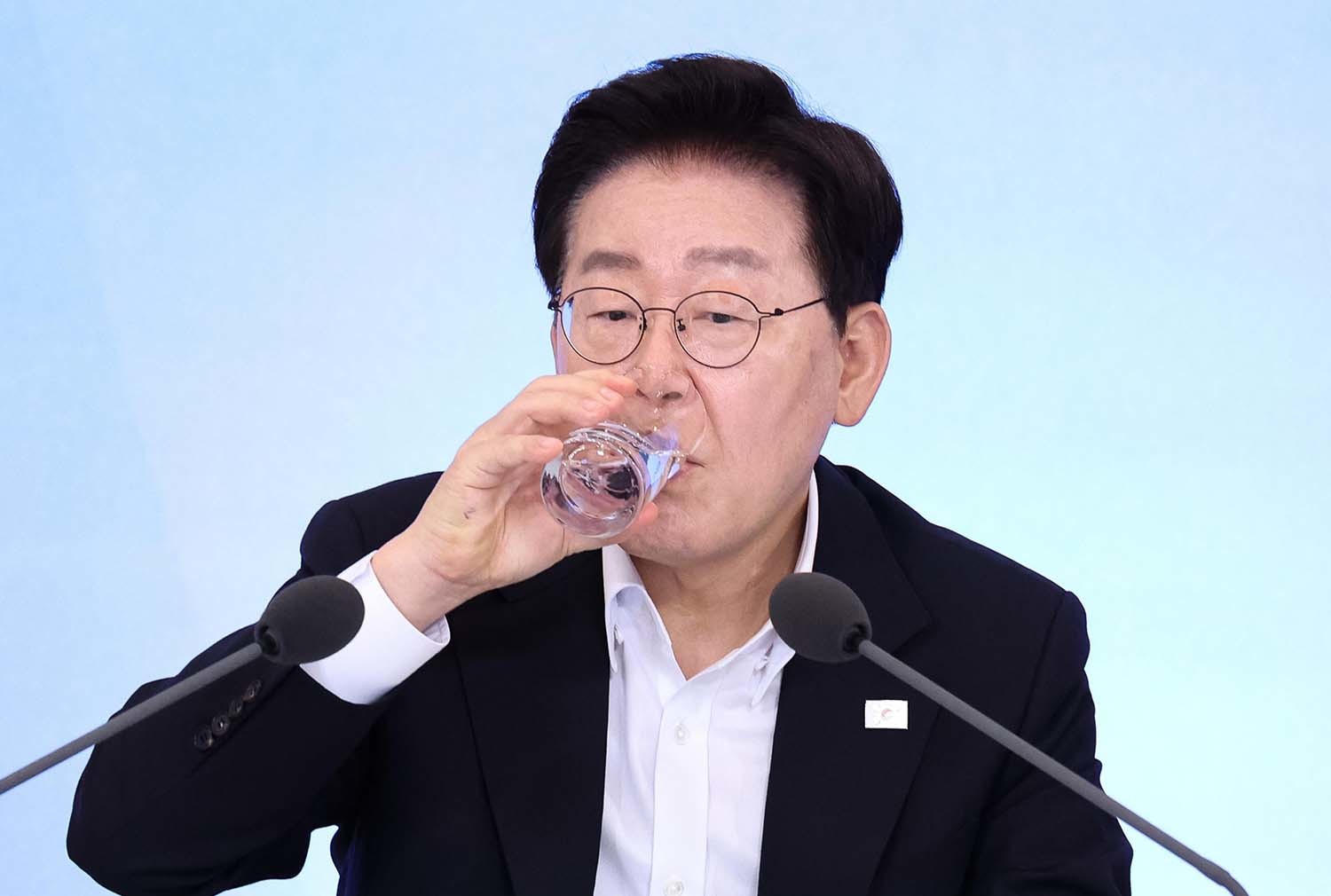 20대와 30대의 이 대통령 지지율, 최악 수준... 이 정도로 심각