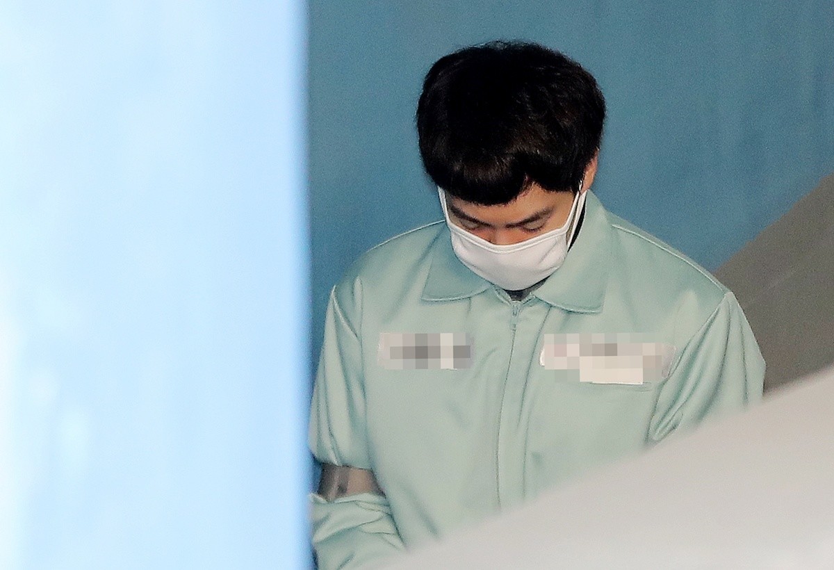 배우 손승원 자료 사진. 손승원이 2심에서 더 무거운 형을 선고받았다. 손승원은 5번째 음주운전으로 1심에서 징역 1년 실형을 선고받고 법정구속된 상황이다. 13일 서울서부지법 제1형사부(반정우 부장판사)는 도로교통법상 음주운전 등 혐의로 재판에 넘겨진 손승원에게 징역 1년을 선고한 원심을 깨고 징역 2년을 선고했다. 앞서 검찰은 지난달 23일 손승원에게 징역 4년을 선고해달라고 재판부에 요청했다. / 뉴스1