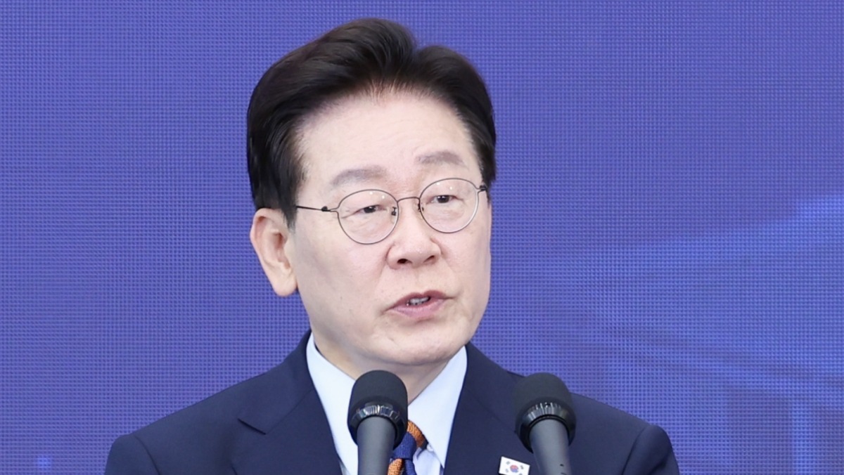 처음으로 '역전'…이재명 대통령 지지율, 오늘자 발표가 정말 심상치 않다 