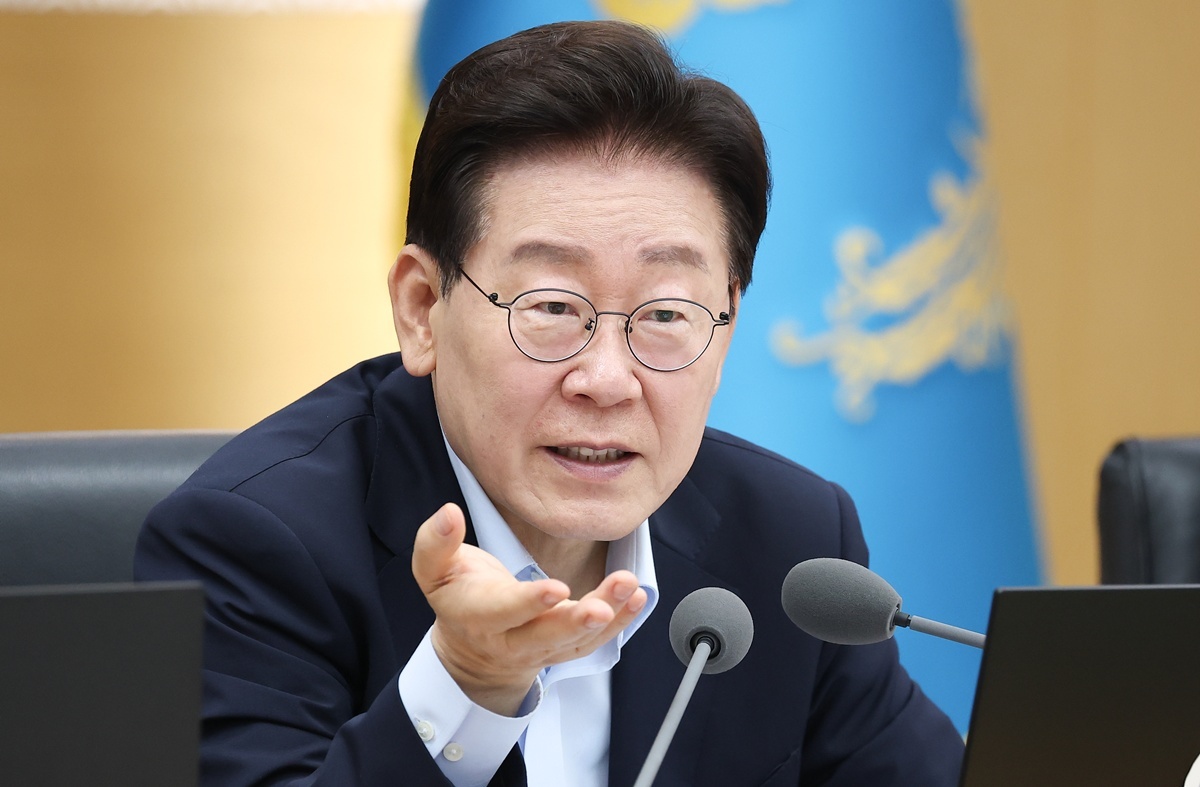 “이재명 대통령, 개헌 제안에 '내 임기 단축해서라도 해야'”