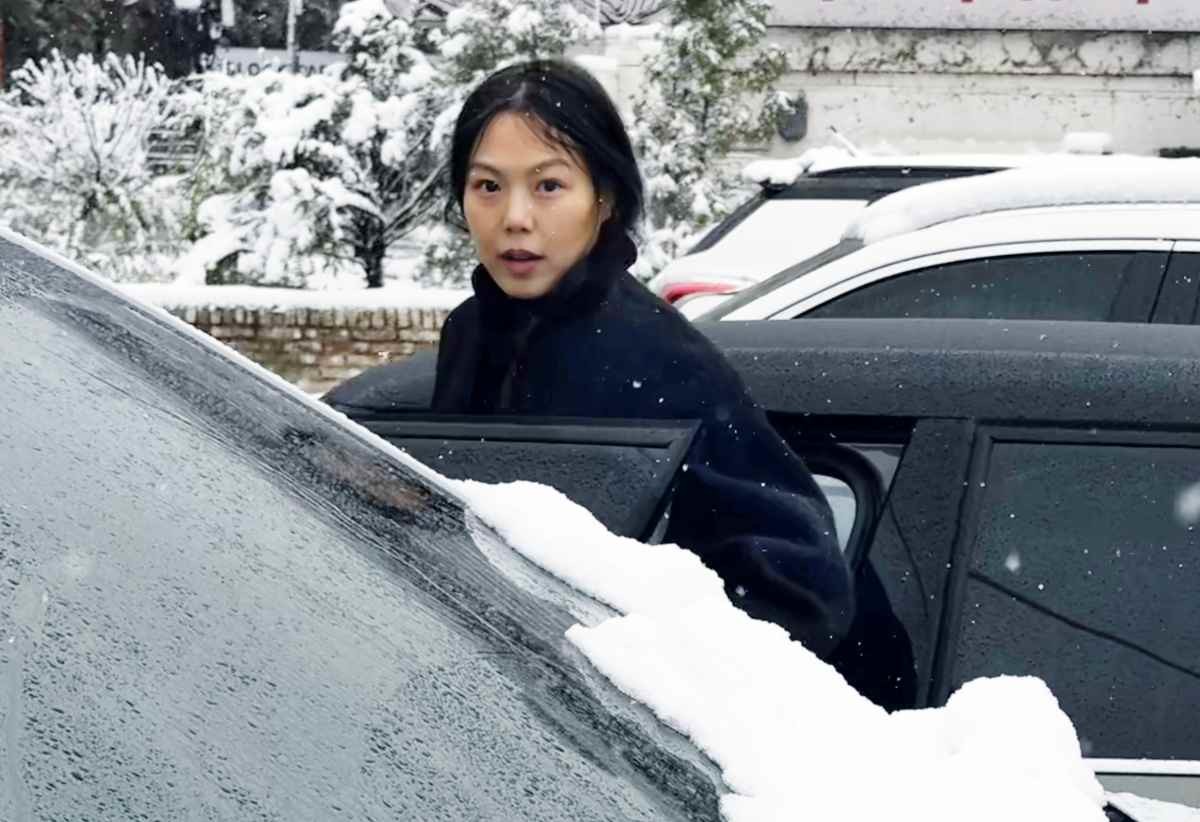 지난해 남양주 인근에서 포착된 배우 김민희 / 뉴스1