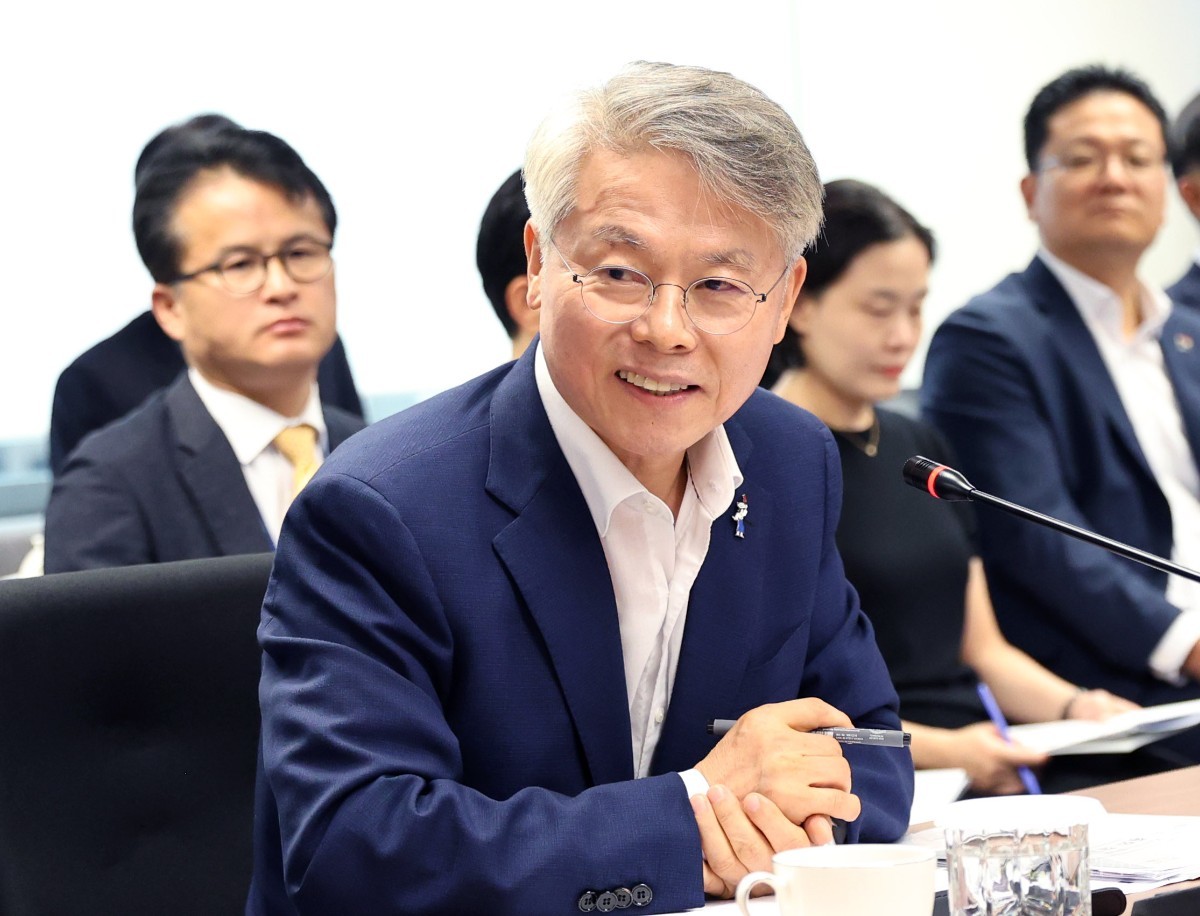 민형배 전남광주통합특별시장이 14일 오후 서울 대한민국시도지사협의회 대회의실에서 열린 ‘제61차 대한민국시도지사협의회 정기총회’에 참석해 인사말을 하고 있다. / 전남광주통합특별시