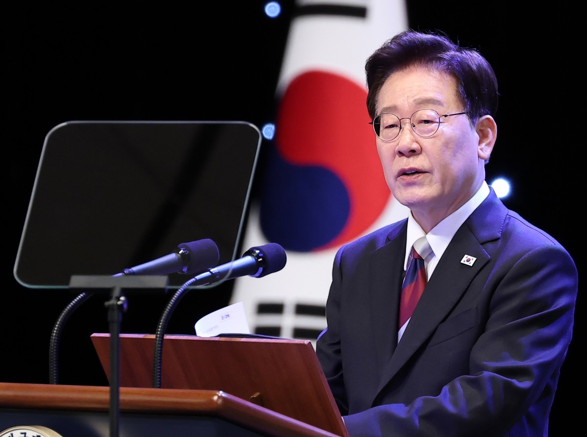 이재명 대통령이 15일 서울 종로구 세종문화회관에서 열린 제81주년 광복절 경축식에서 경축사를 하고 있다. 2026.8.15 / 연합뉴스