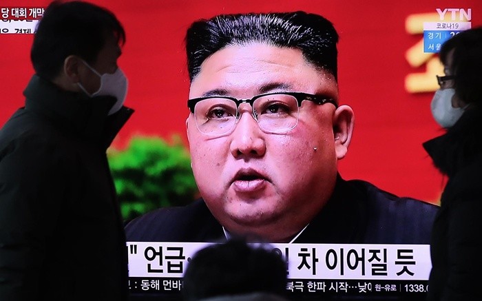 김정은 북한 국무위원장의 모습이 포착된 과거 뉴스 화면 / 뉴스1