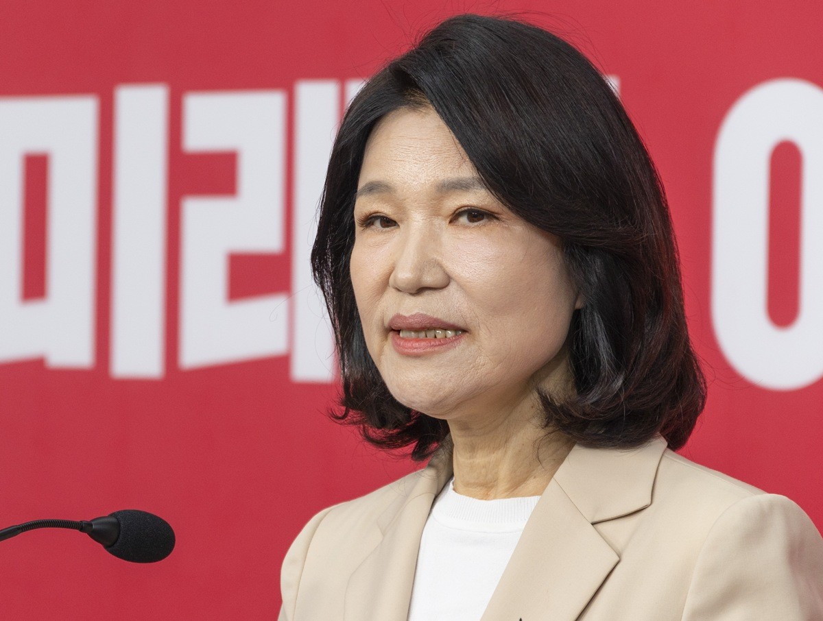 이진숙 국민의힘 의원 자료 사진. 국민의힘 지도부는 보수 단체와 5·18광주민주화운동 토론회를 열어 논란이 된 자당 이진숙 의원에 대해 징계를 검토하지 않는다고 밝혔다. 박성훈 국민의힘 수석대변인은 17일 서울 여의도 국회에서 기자들과 만나 '학술 행사였고 (이진숙 의원이) 행사에서 나온 발언들이 본인 입장과 무관하다는 입장을 밝힌 바 있기 때문에 현재로선 징계를 검토하고 있지는 않다'라고 말했다. / 연합뉴스