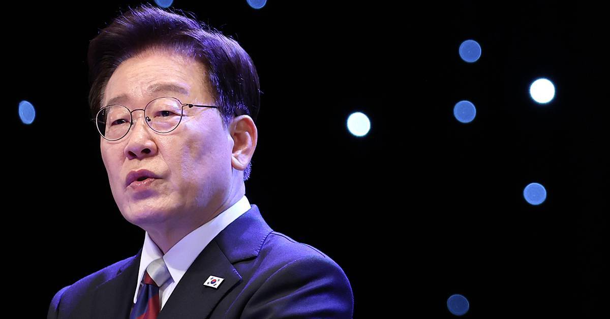 DJ 서거 17주기에 띄운 추도사…이 대통령 “무척이나 그리운 요즘”