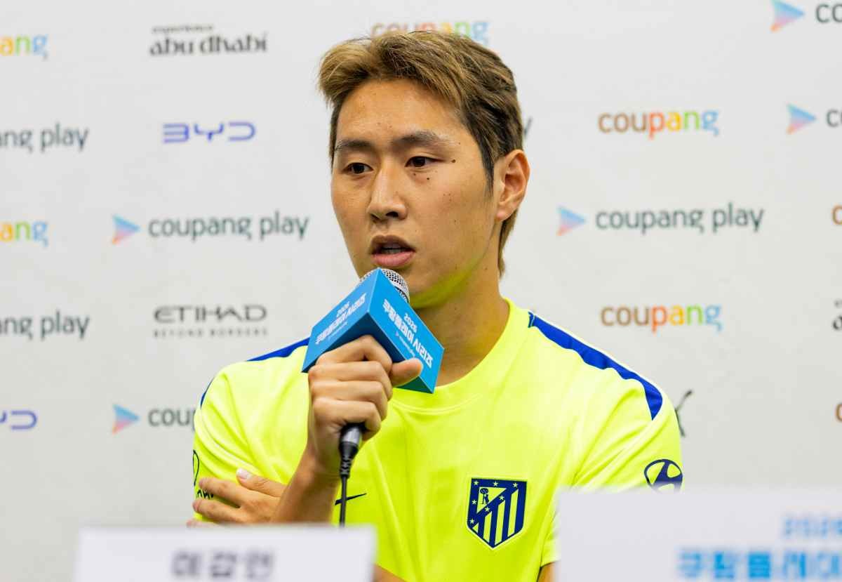 아틀레티코 마드리드에 합류한 이강인이 지난 8일 서울 양천구 목동종합운동장에서 2026 쿠팡플레이 시리즈 맨체스터 시티와의 친선경기 기자회견을 하고 있다. / 뉴스1