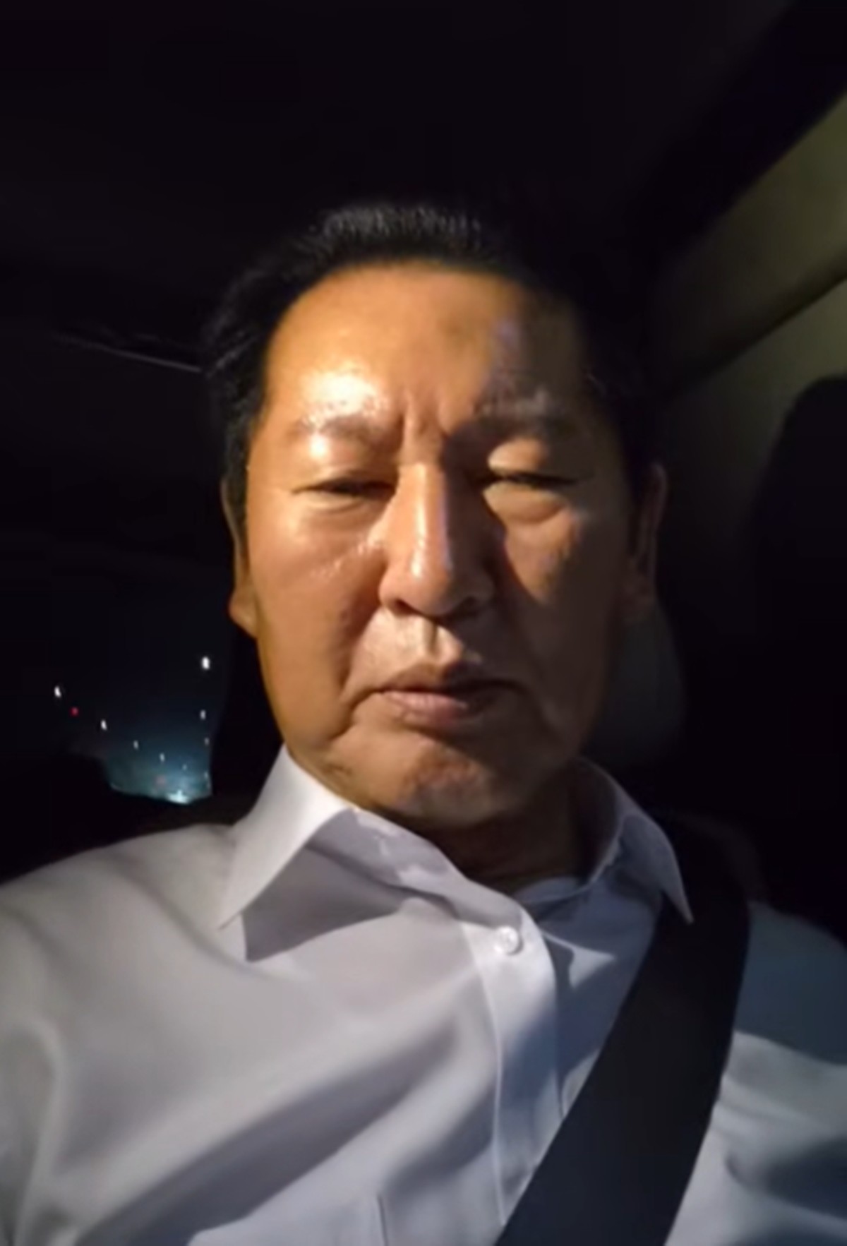 전당대회가 끝난후 상경하는 차 안에서 유튜브 생방송을 통해 심경을 밝히는 정청래 전 대표. / 유튜브 채널 '정청래 TV떴다!'