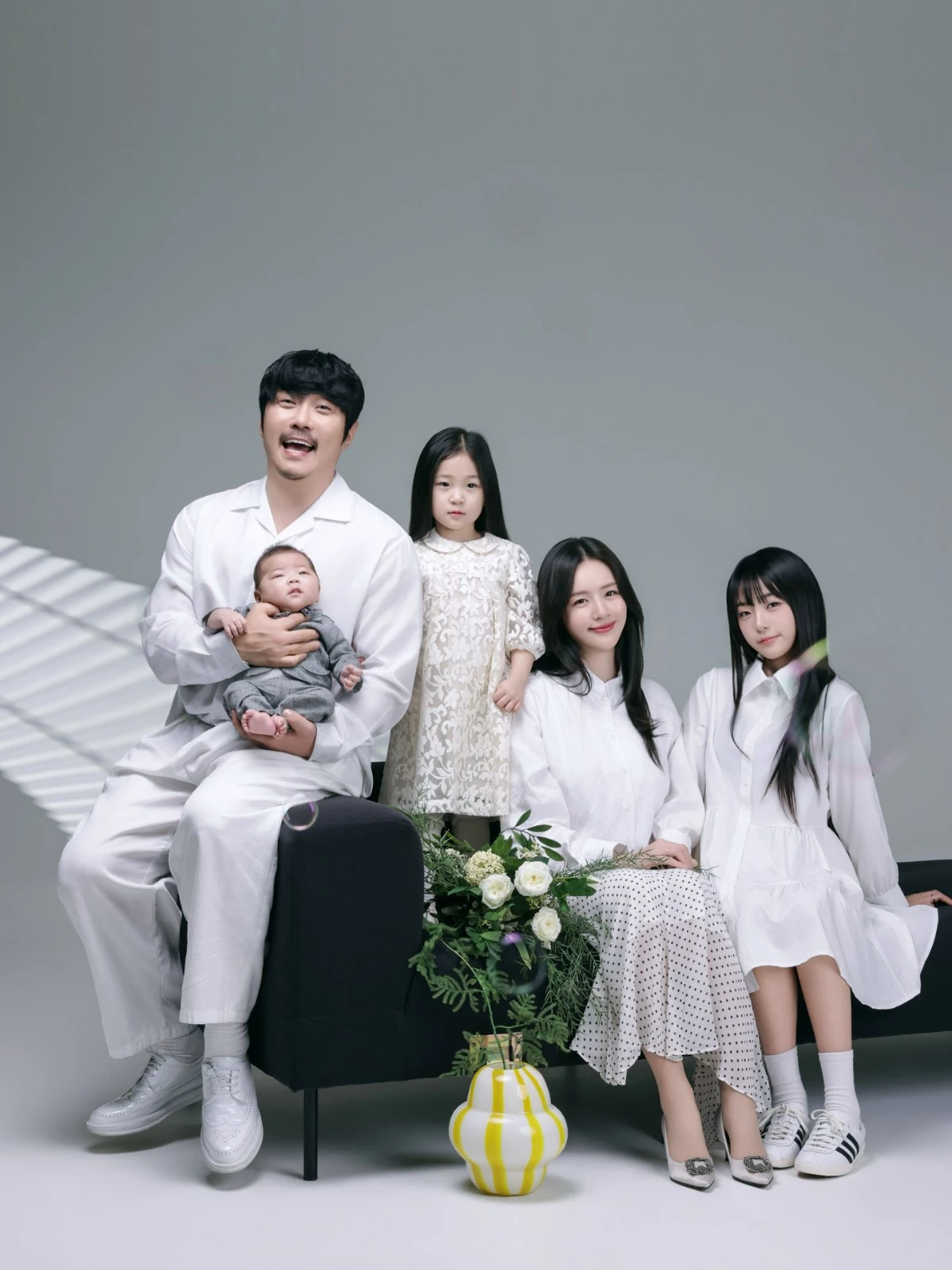 KCM 가족 사진 / KCM 인스타그램