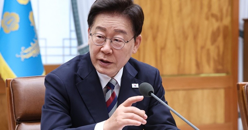 이재명 대통령이 14일 청와대에서 열린 청년정책 대전환을 위한 청년정책 전문가 간담회에서 발언하고 있다. (청와대통신사진기자단) 2026.8.14/뉴스1