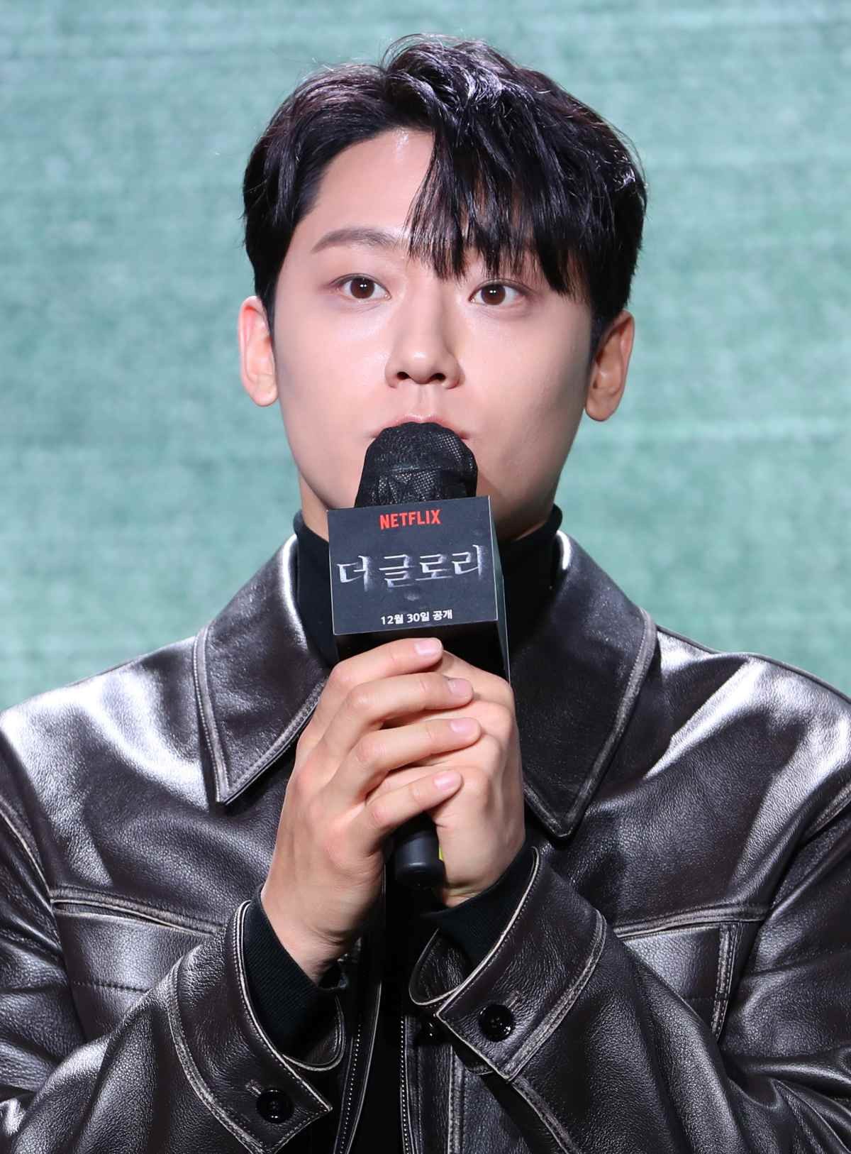 배우 이도현이 2022년 서울 종로구 JW 메리어트 동대문 스퀘어 서울에서 열린 넷플릭스 드라마 '더 글로리' 제작발표회에서 인사말을 하고 있다. / 뉴스1