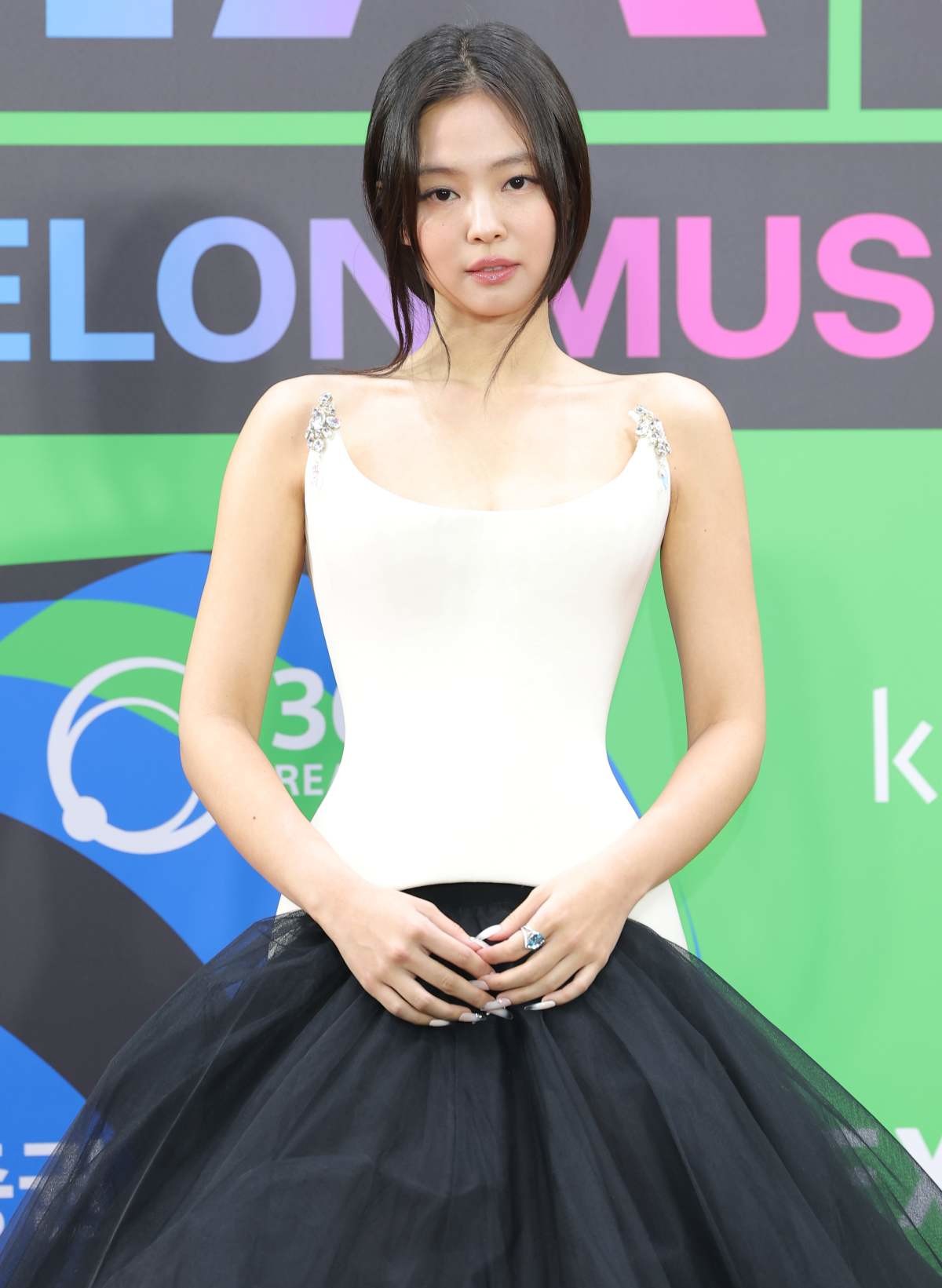 블랙핑크 제니가 이달 말 새 EP를 내놓으며 솔로 활동에 다시 시동을 건다. / 뉴스1