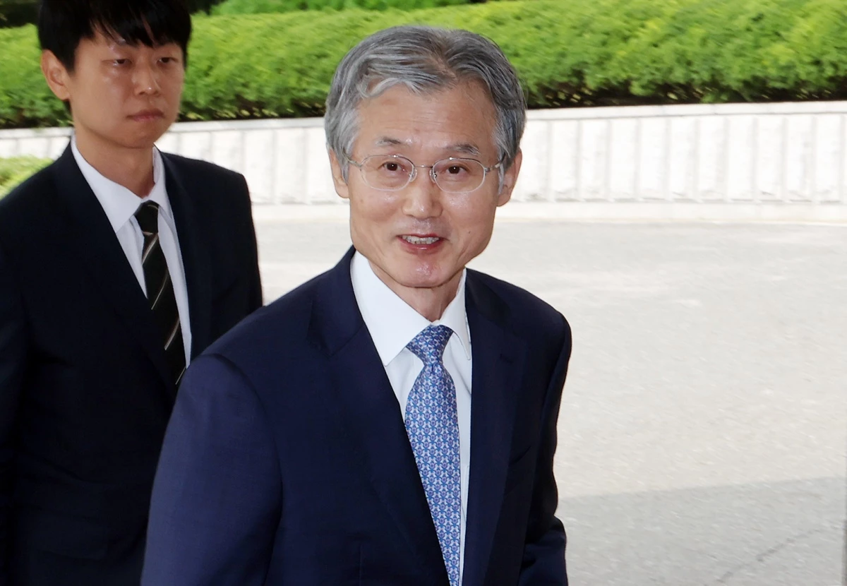 조희대 대법원장, '대법관 서면제청' 논란 속 출근 / 뉴스1