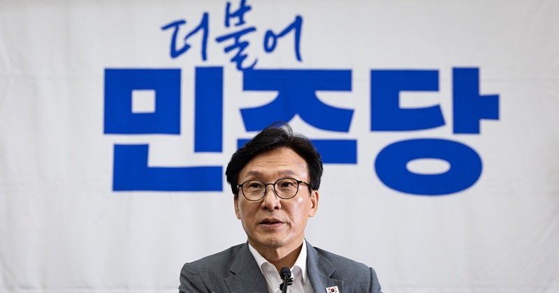 김민석 더불어민주당 대표가 20일 서울 여의도 국회에서 열린 의원총회에서 모두 발언을 하고 있다. 2026.8.20/뉴스1