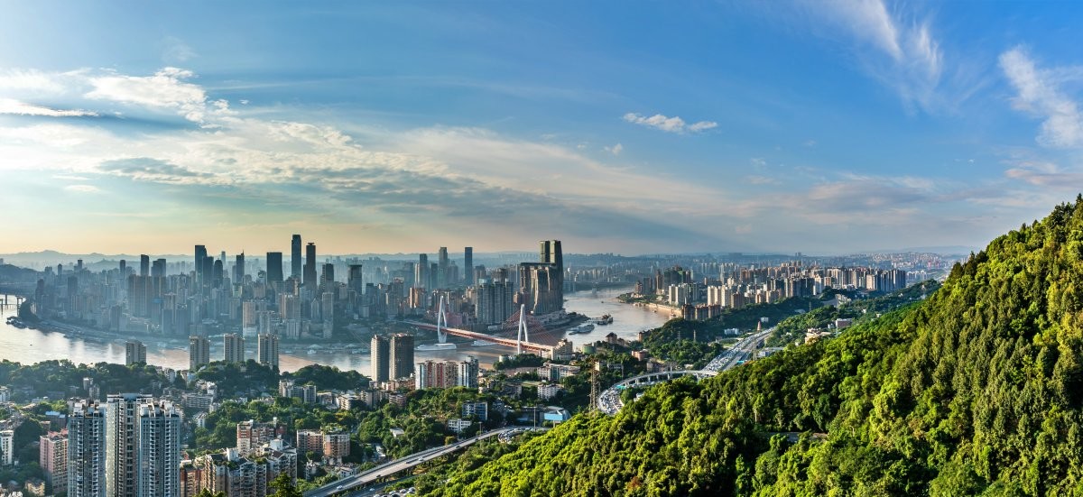 충칭 도심 풍경.   / ABCDstock-shutterstock.com