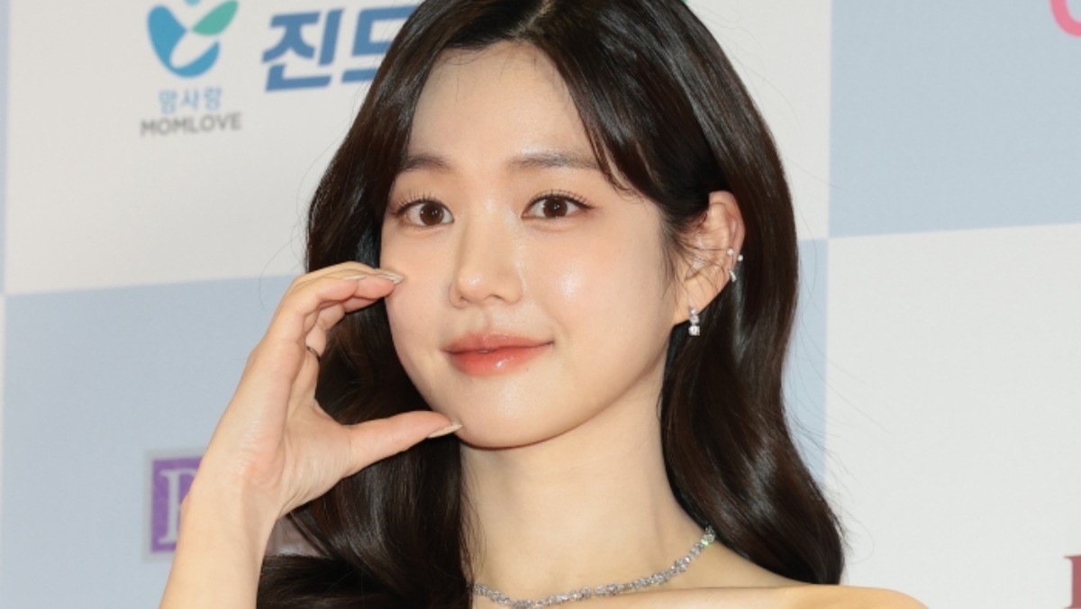 이유비, 대만·한국 합작 '안녕, 1987' 제작발표회 참석…인형 미모 시선집중