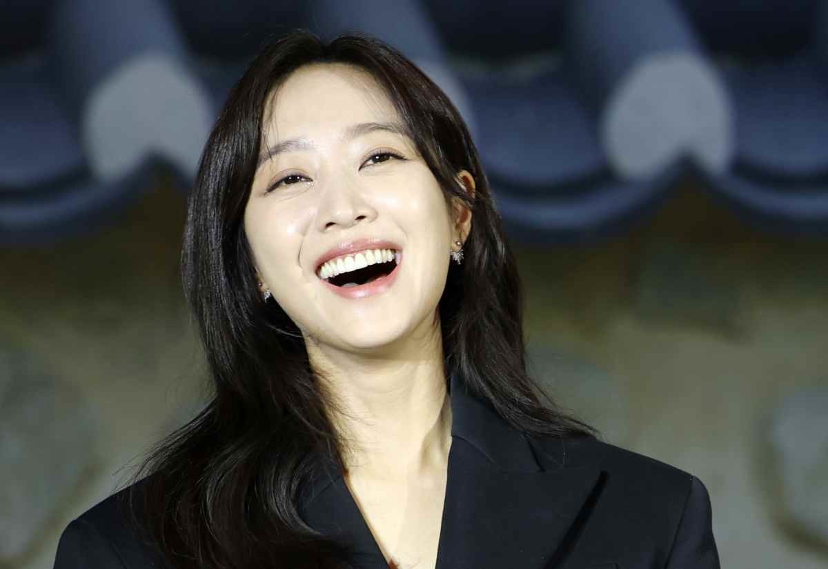 배우 조보아가 지난해 서울 구로구 라마다서울 신도림 호텔에서 열린 넷플릭스 시리즈 '탄금' (극본 김진아/연출 김홍선) 제작발표회에 참석해 환한 미소를 짓고 있다. '탄금'은 실종되었던 조선 최대 상단의 아들 홍랑(이재욱 분)이 기억을 잃은 채 12년 만에 돌아오고, 이복누이 재이(조보아 분)만이 그의 실체를 의심하는 가운데 둘 사이 싹트는 알 수 없는 감정을 그린 미스터리 멜로 사극이다. / 뉴스1