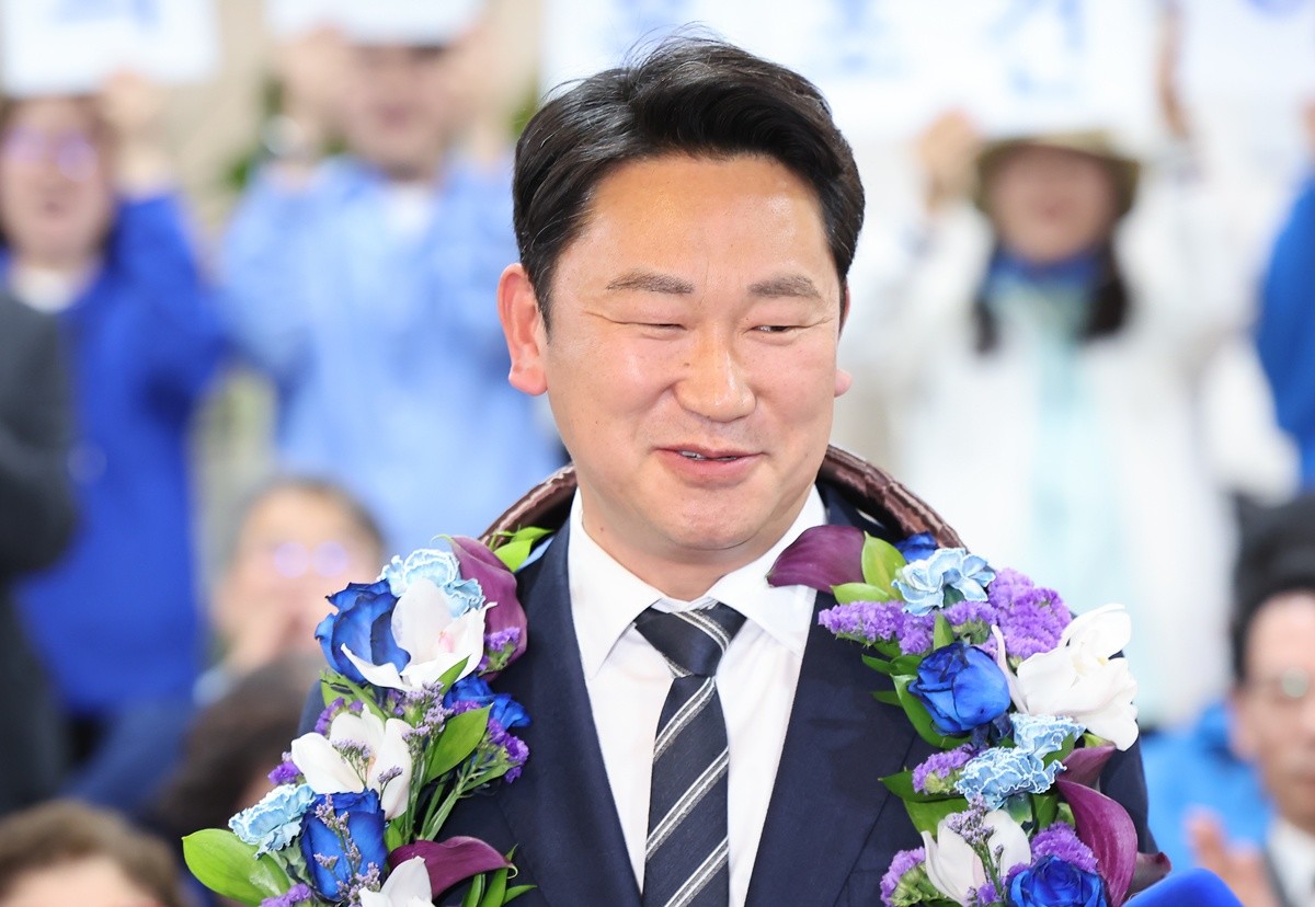 곽상언 더불어민주당 의원 자료 사진. 국회 기후에너지환경노동위원회 소속 여야 국회의원들은 지난 19일 중국 베이징에서 열린 세계로봇대회(WRC) 등을 참석하기 위해 3박 4일 일정으로 중국 방문을 추진했다. 그러나 주한중국대사관이 특정 의원을 방문단에서 제외하라는 입장을 전달하면서 국회 상임위 차원의 중국 방문 일정이 취소된 것으로 알려졌다. 주한중국대사관이 중국 방문 명단에서 제외할 것을 요구한 국회의원은 김기현 국민의힘 의원과 곽상언 더불어민주당 의원인 것으로 파악됐다. 김 의원과 곽 의원은 올해 의원 외교 차원에서 대만을 방문했는데 당시 중국 정부는 '하나의 중국'을 언급하며 반발한 것으로 전해졌다. / 뉴스1