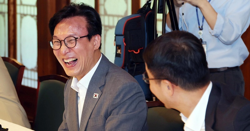 김민석, 이재명 정부에 '반기' 드나...주말 공식 석상에서 꺼낸 '발언' 