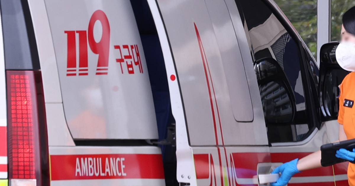 “숨을 쉬지 않는다”…아파트 기계실 샤워실서 20대 직원 숨져, 감전 추정