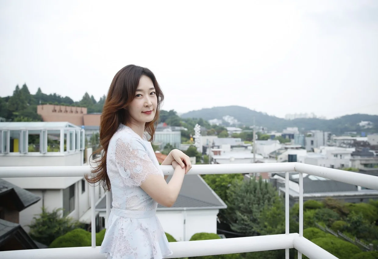 김혜화, 우아한 표정으로 카메라를 응시하며 (사진=뉴스1)