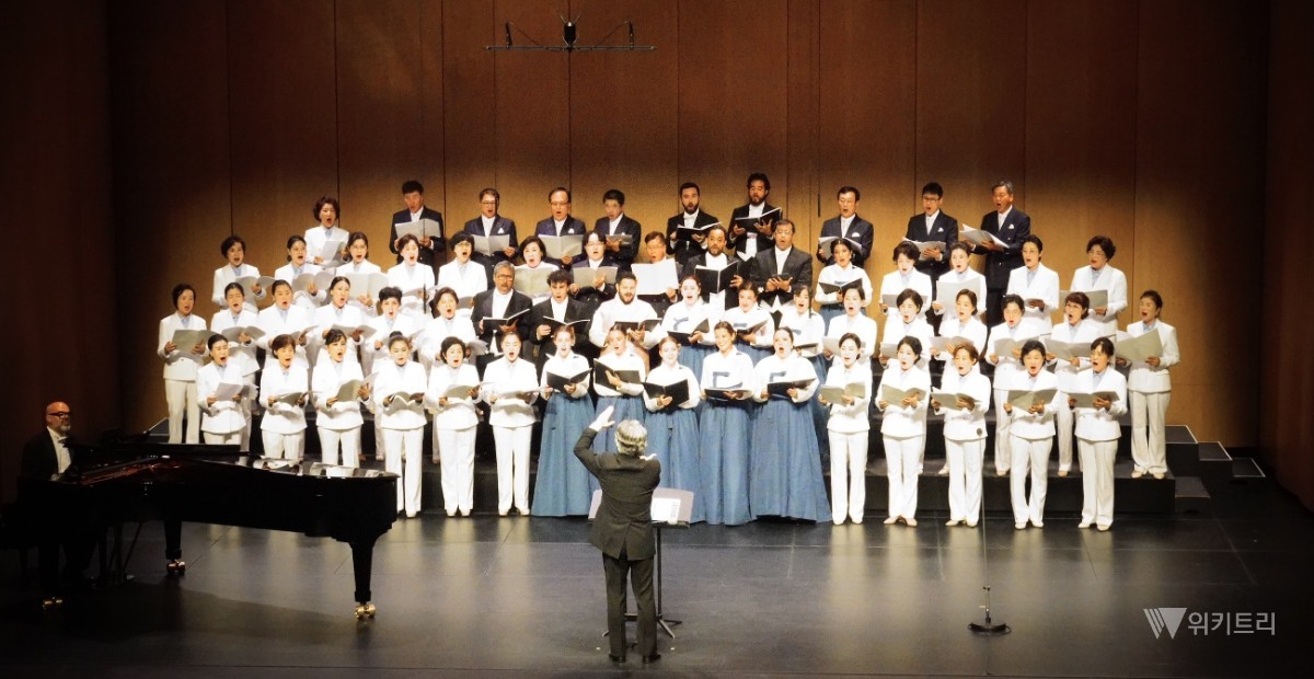 전남광주통합특별시 동구는 지난 21일 국립아시아문화전당(ACC) 예술극장 극장2에서 열린 ‘스페인 밀레니엄 합창단 광주 내한공연’이 관객들의 호응 속에 성공적으로 막을 내렸다. / 광주시 동구