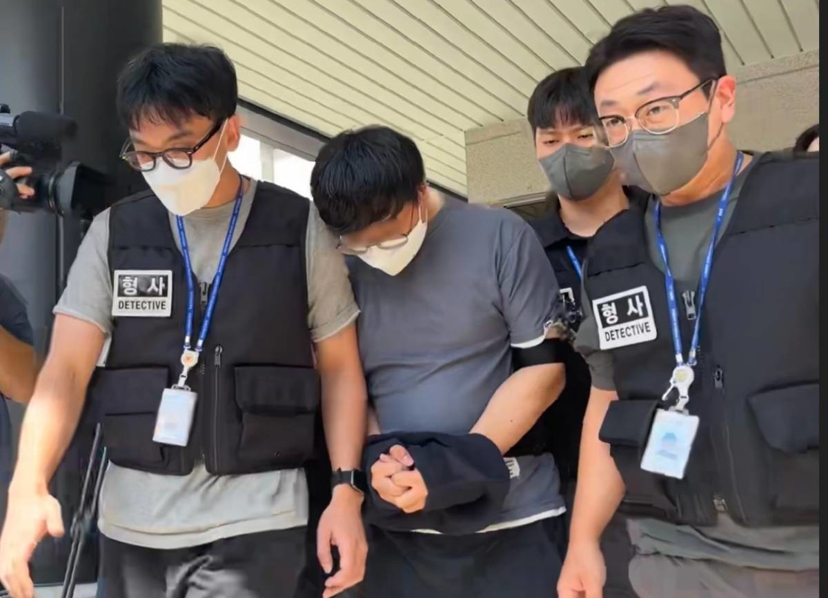'실종 허위 종결' 경찰관…'묵묵부답' / 뉴스1