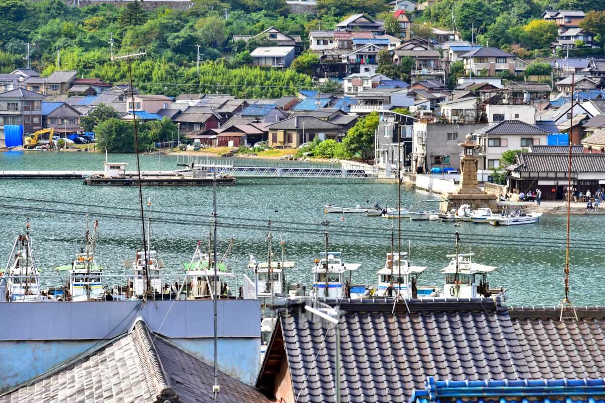 항구 도시 도모노우라. / H146-shutterstock.com