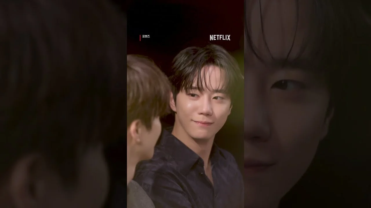 “포핸즈” 송강·이준영 한 피아노에 나란히…제대·입대 앞두고 모든 걸 걸었다 관련 영상 장면