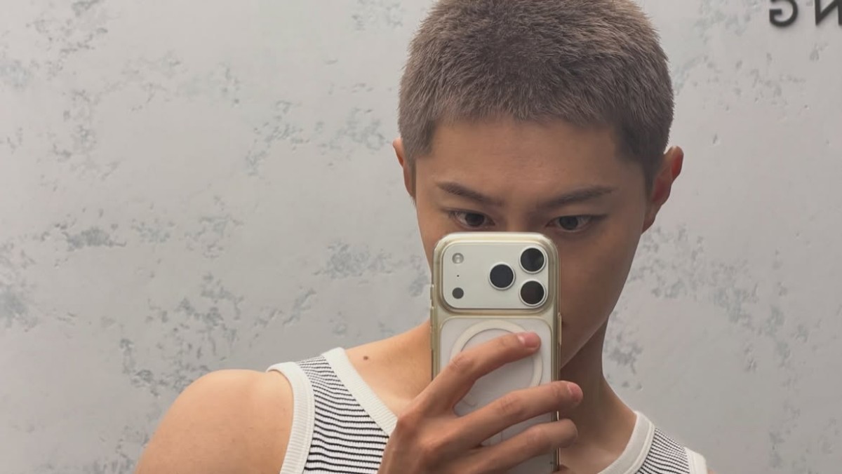 곽동연 자료사진. 곽동연이 지난 14일 자신의 SNS를 통해 군 입대 전 짧게 자른 머리를 공개했다. 곽동연은 25일 육군훈련소에 들어가며 기초군사훈련을 마친 뒤 자대에 배치돼 복무를 이어가게 된다. 전역 예정일은 2028년 2월이다. / 곽동연 인스타그램