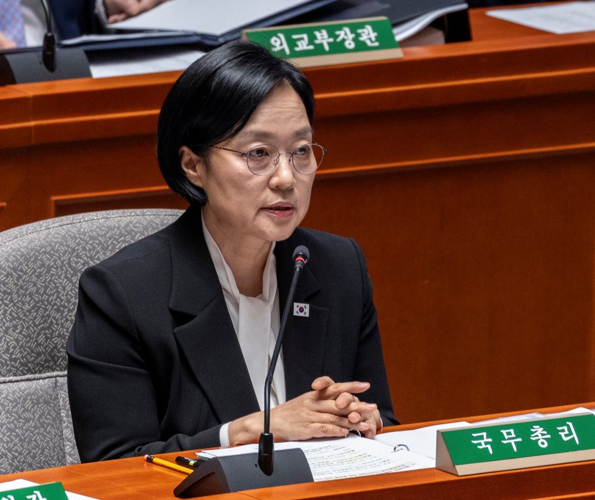 한성숙 국무총리가 24일 국회에서 열린 예산결산특별위원회 전체 회의에 출석해 질의에 답하고 있다. / 연합뉴스