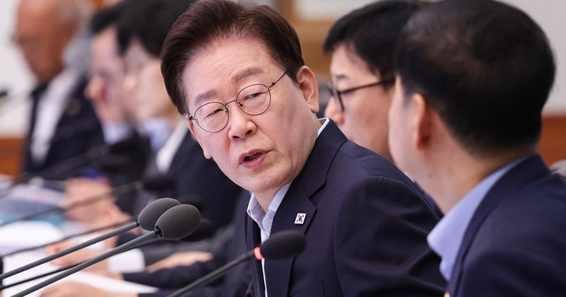 국무회의에서 발언하는 이재명 대통령 / 뉴스1