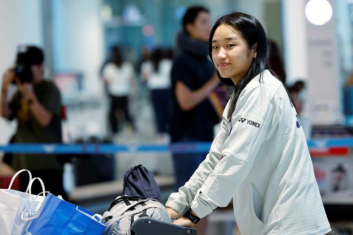 2026 세계배드민턴연맹(BWF) 세계선수권대회 여자 단식을 제패한 안세영이 25일 오전 인천국제공항을 통해 귀국하고 있다.  / 뉴스1