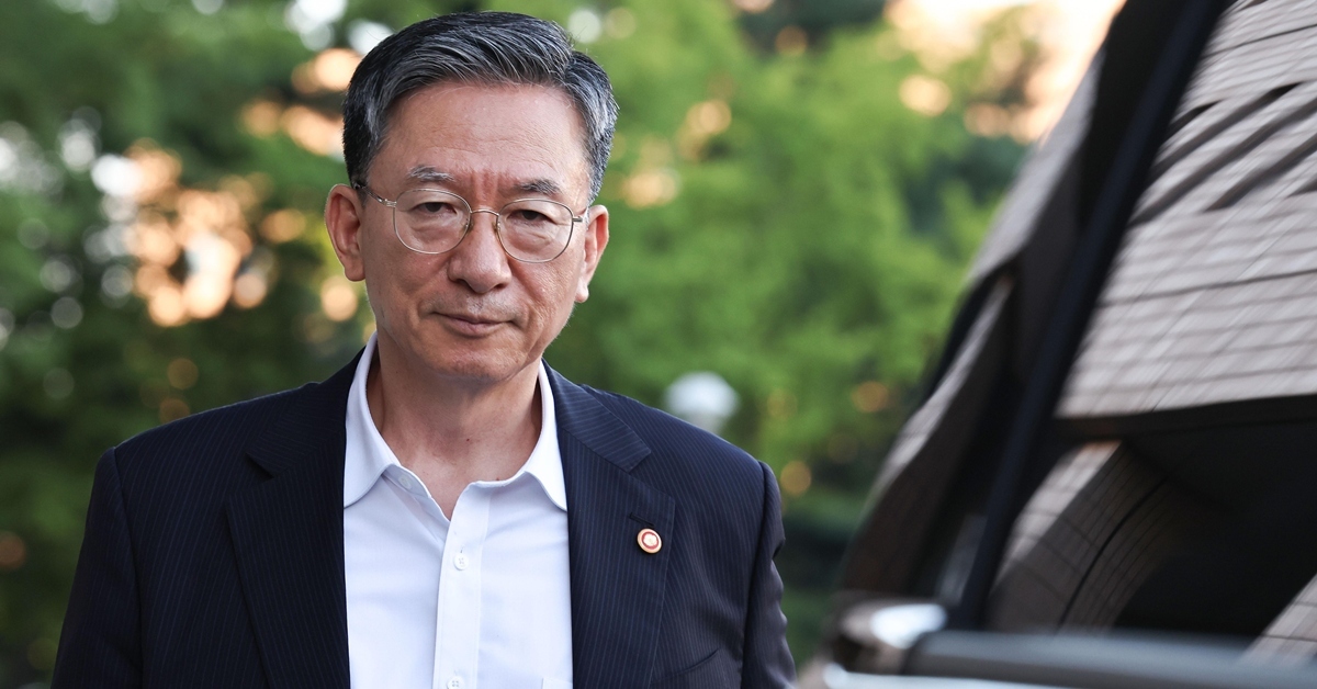 법무장관 하마평 오른 민주당 의원, "청와대 연락 받았나" 묻자 나온 답