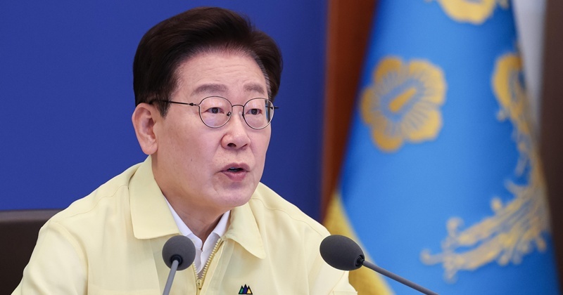[속보] "네팔 홍수로 여행객 384명 실종...한국인 8명 연락두절"