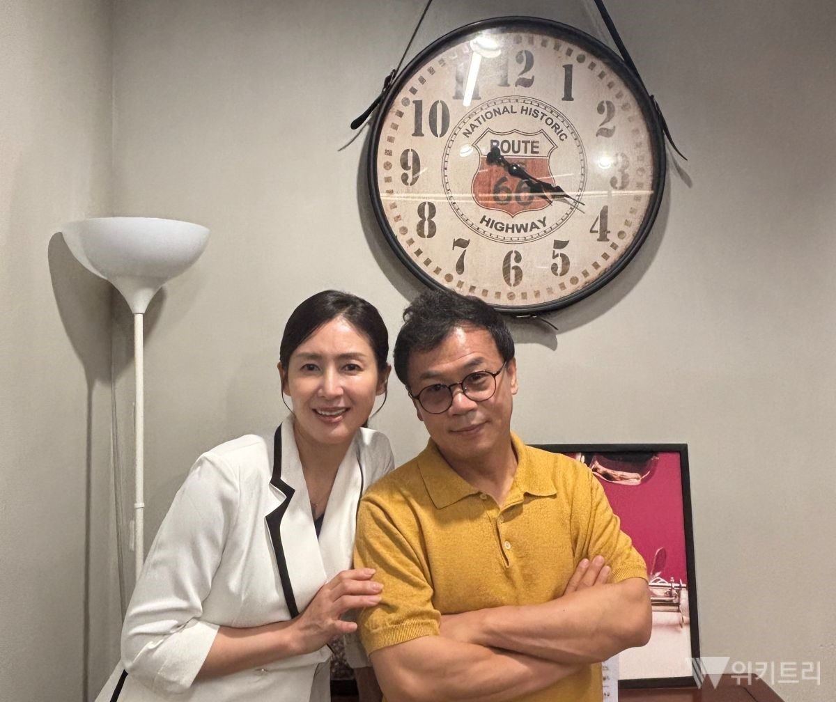 KBS에서 만난 강수진 성우와 김선혜 성우 / 위키트리