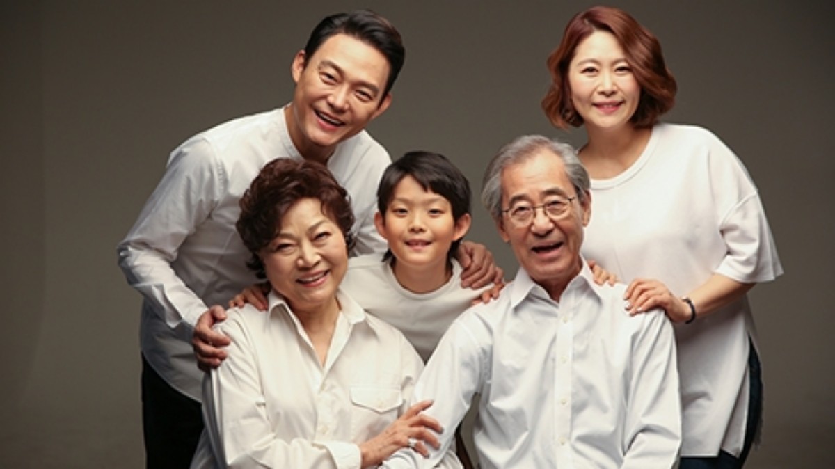 남성진-김지영 가족. 김지영 시부모인 김용림, 고 남일우. / MBN '모던패밀리'