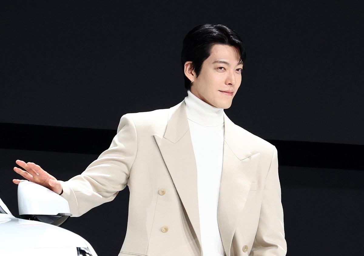 김우빈과 부딪히며 쌓는 케미 / 뉴스1