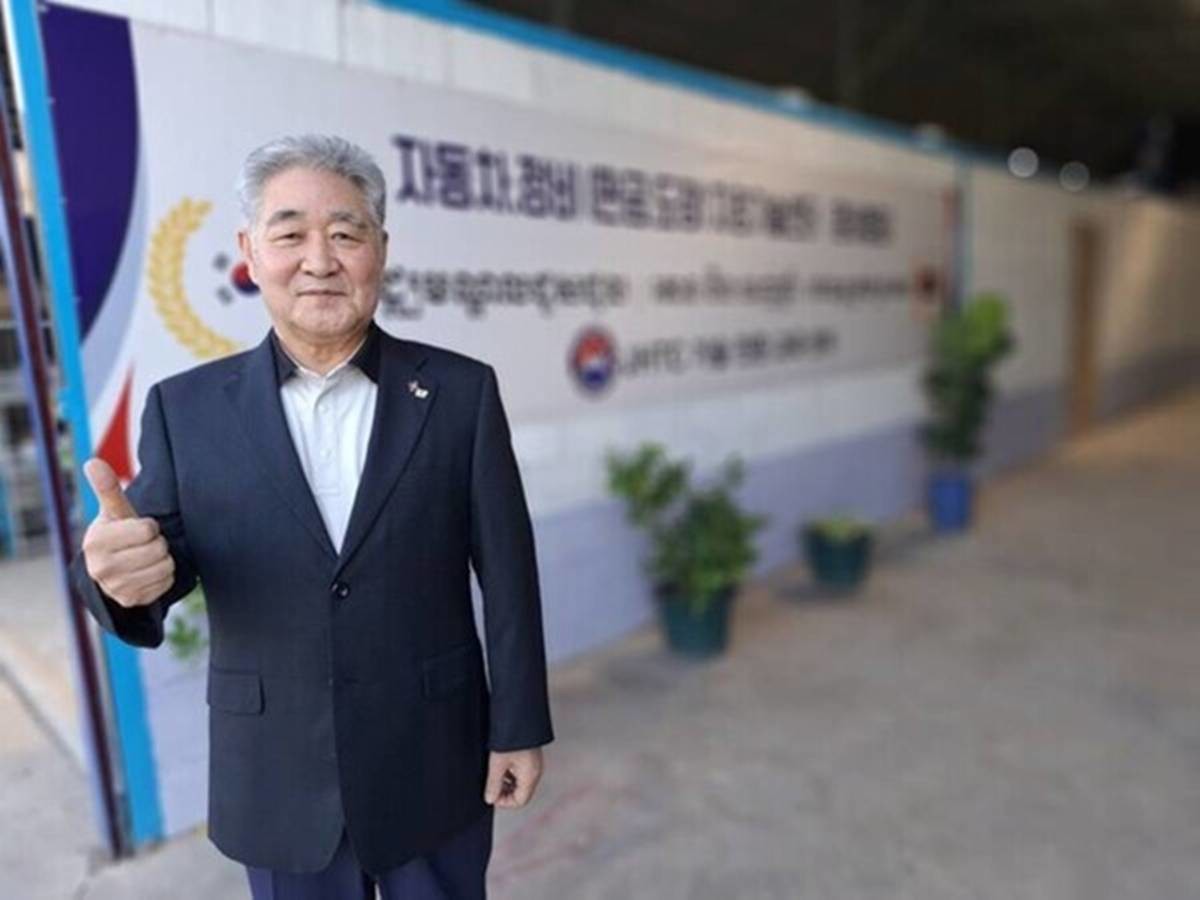 2024년 진해기술교육센터 개소식 당시 김진욱 회장
