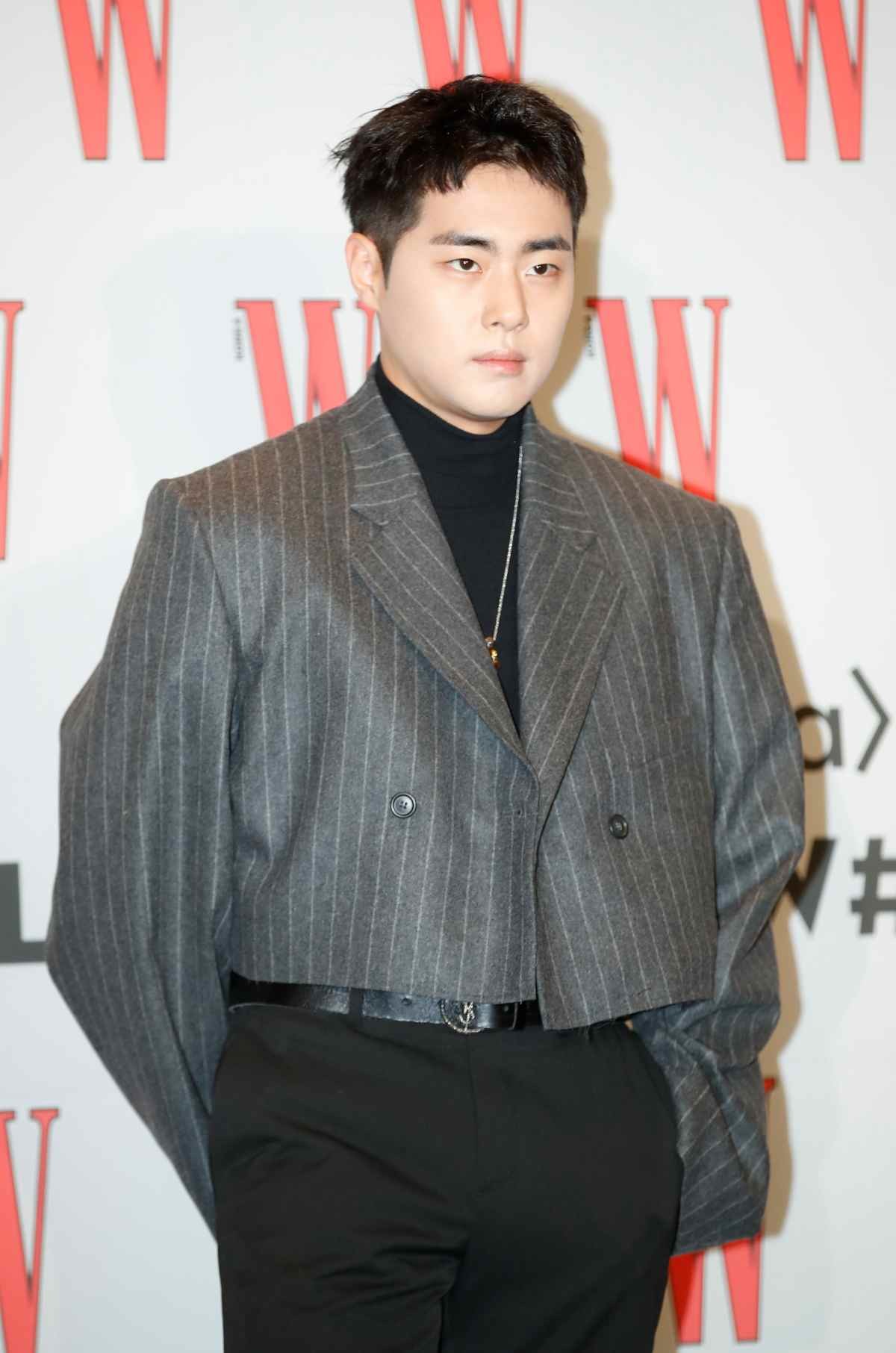 배우 조병규가 2023년 서울 종로구 포시즌스 호텔에서 열린 ‘제18회 유방암 인식 향상 캠페인 자선 행사’에서 포즈를 취하고 있다. / 뉴스1