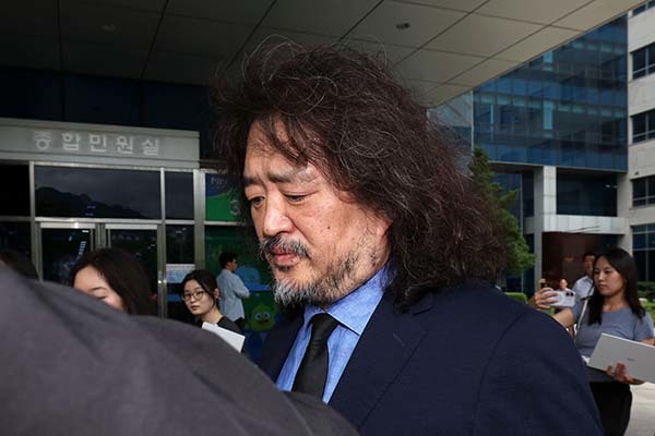민주당, 사실상 '김어준'과 전면전 선언... 돌아가는 분위기가 뭔가 예사롭지 않다