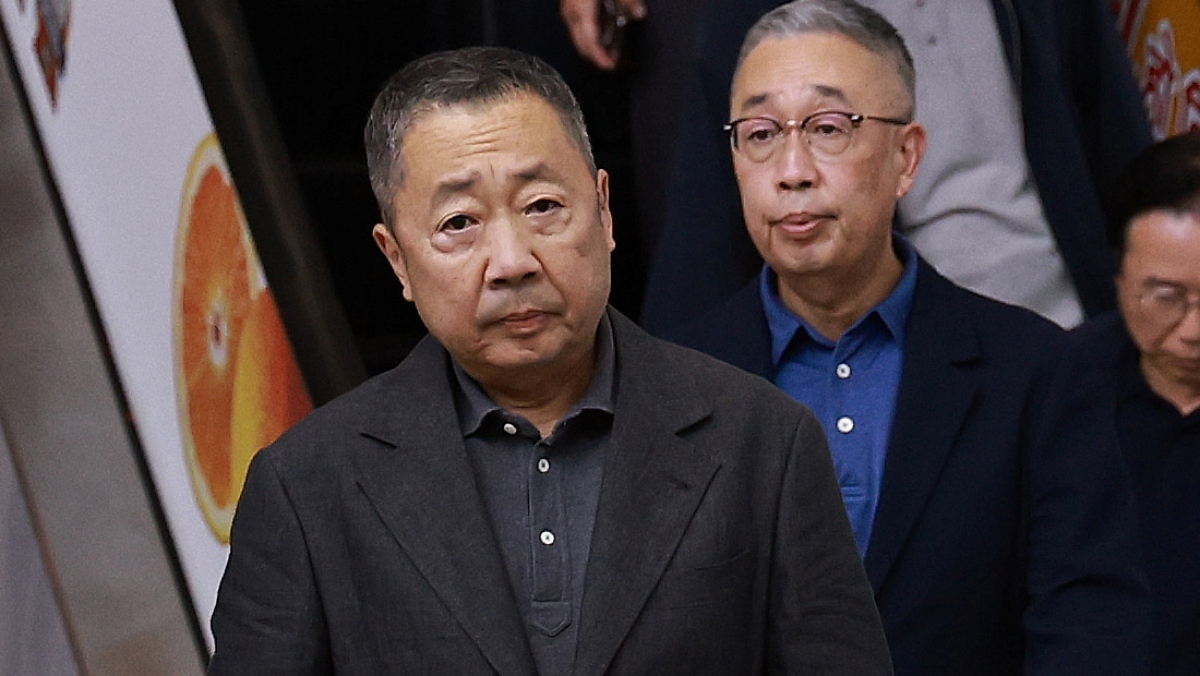 두산 박정원 회장·박지원 부회장 네팔 도착…“구조 작업 빨리 진행되도록 노력”