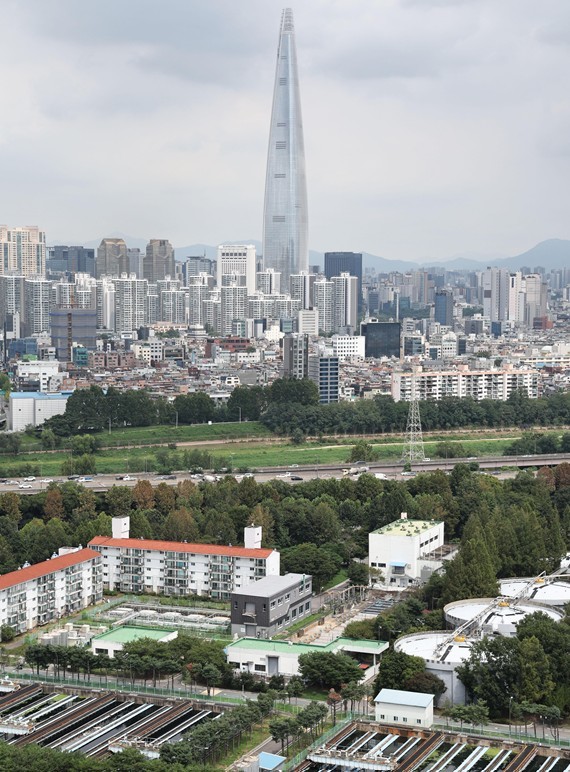 용산공원 대신 탄천물재생센터…주택 공급 대안 부상 / 뉴스1