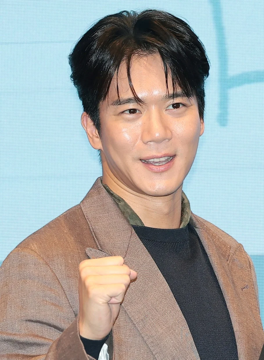 이별 후폭풍 속 얽히는 가족 서사 / “사랑이 온다”에서 호흡을 맞춘 하석진 (사진=뉴스1)