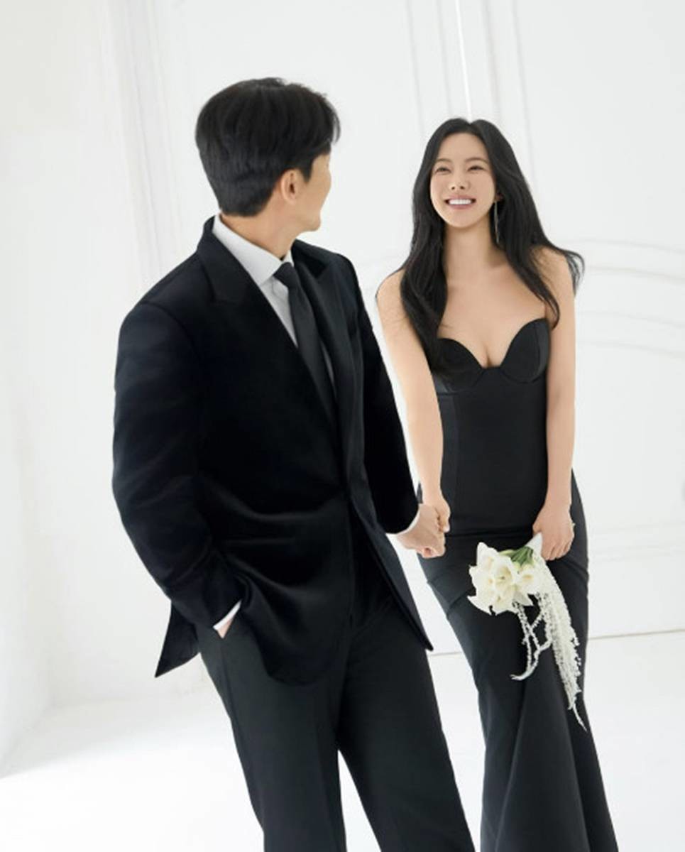 만난 지 열흘 만에 연인으로 / 김나희 인스타그램