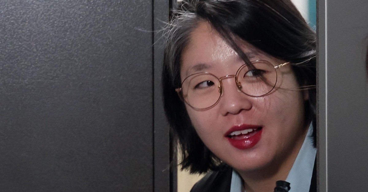 성평등가족부 장관 후보자로 지명된 용혜인 기본소득당 의원이 31일 오전 서울 여의도 국회 의원회관으로 출근하고 있다. / 뉴스1