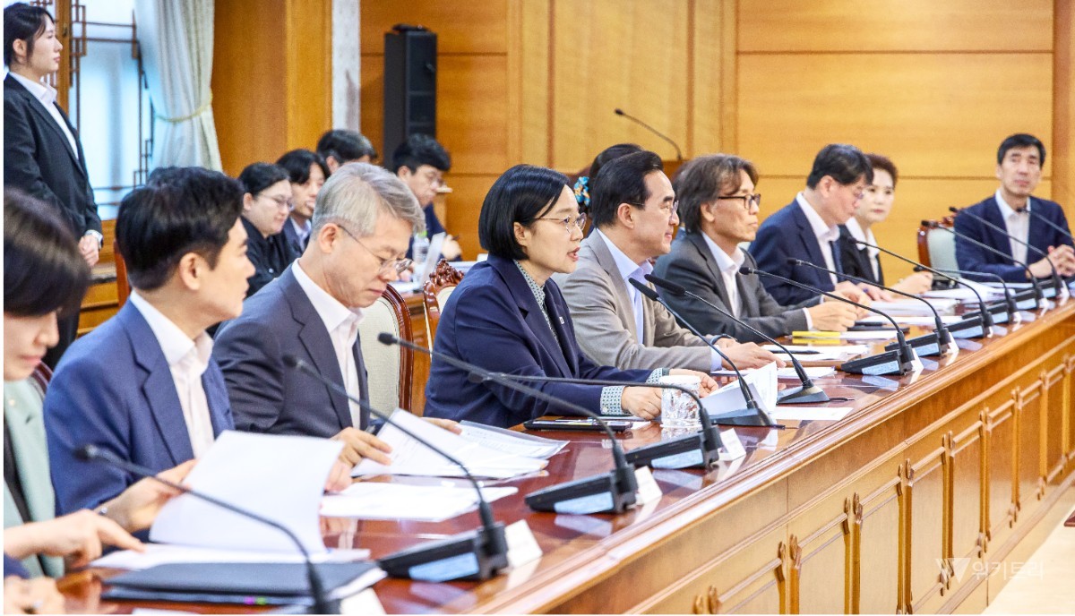 민형배 전남광주통합특별시장이 31일 정부서울청사에서 국무총리 주재로 열린 제1차 전남광주통합특별시 지원위원회에 참석했다./국무총리실