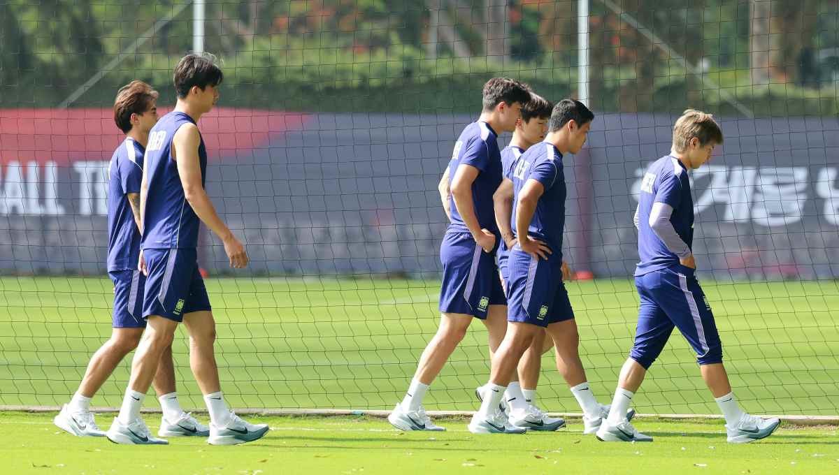 대한민국 축구국가대표팀 이강인, 황희찬, 김민재, 황인범 등이 지난 6월 멕시코 과달라하라 인근 대한민국 축구대표팀의 베이스캠프 훈련장인 치바스 바예 베르데에서 회복 훈련하고 있다. / 뉴스1