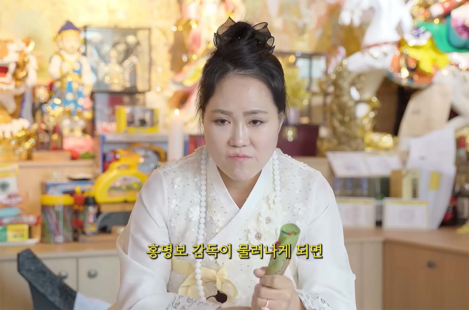 “홍명보 후임 감독 예언합니다” 2년 전 무속인 영상 급속 확산